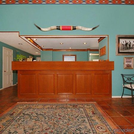 Best Western Old Main Lodge Уэйко Интерьер фото