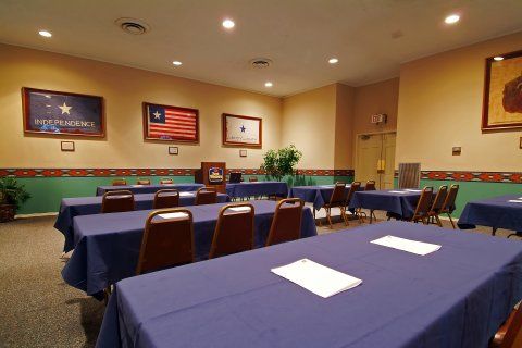 Best Western Old Main Lodge Уэйко Удобства фото